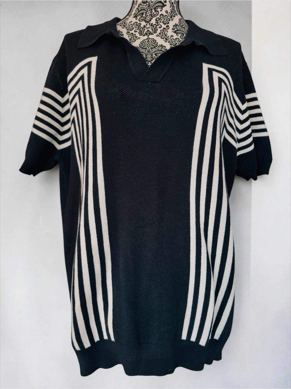 Forever 21 Chevron Heavy Knit Striped Polo Shirt. 60’s Retro Rockabilly Inspired